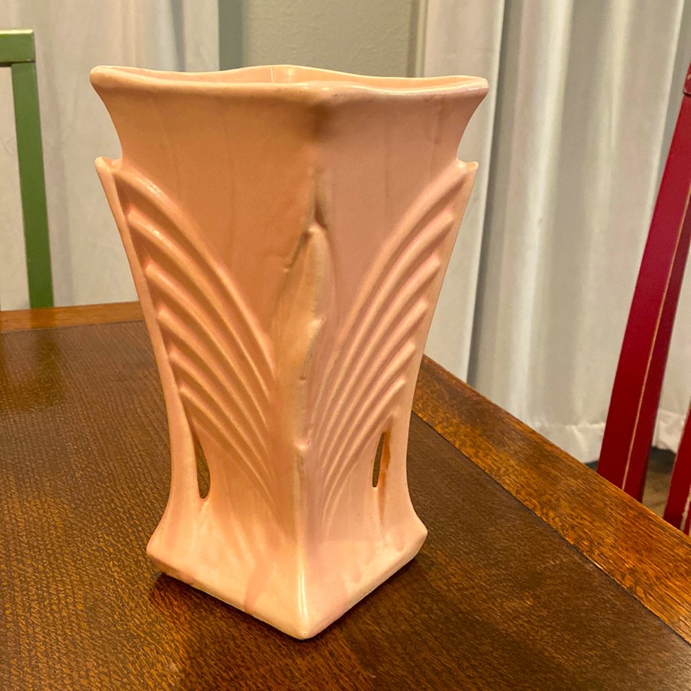 Mc Coy pinkish vase
